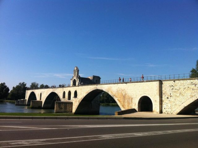 Le pont d'Avignon - beau temps