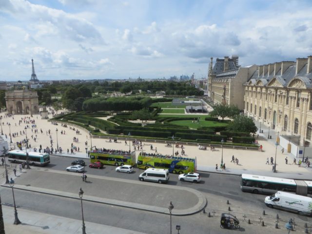 Vue depuis Le Louvre - Jardin des Tuileries