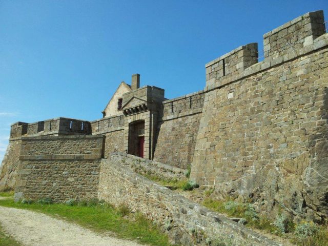 Façade du Fort National